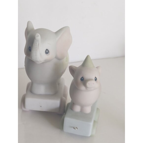 Two Vintage Precious Moments Birthday Theme Figurines 1985 - Picture 7 of 11